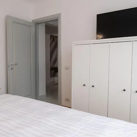 Scandinavia Apartment 2 Piatra Neamt Exterior photo