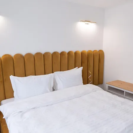 Scandinavia Apartment 2 Piatra Neamt Exterior photo